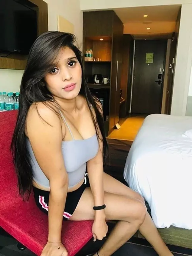 कॉल गर्ल्स सर्विस कलोल